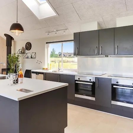 Дом отдыха Gorgeous In With Sauna *