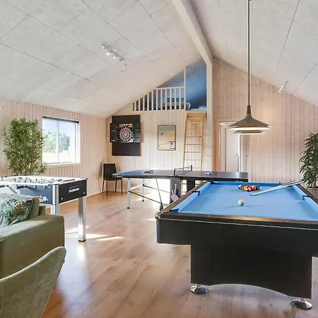 Semesterbostad Stunning In With Sauna